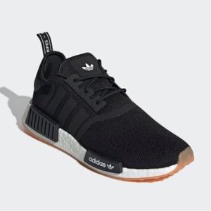 NEW NMD R1 Primeblue Shoes